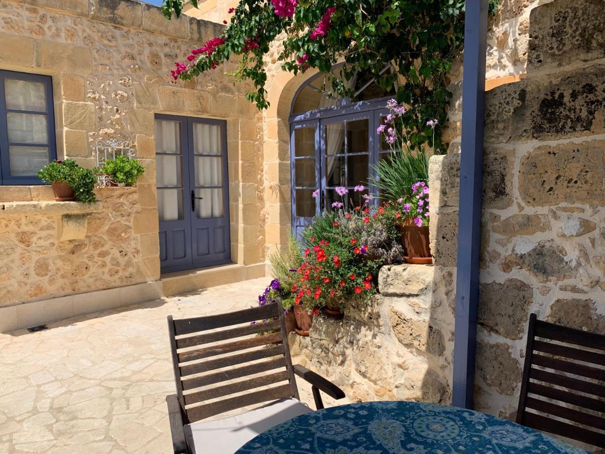 L'gharix Temple Retreat Homestay Xaghra